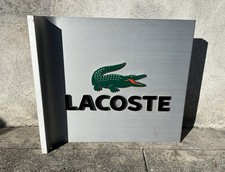 Enseigne Publicitaire Lacoste
