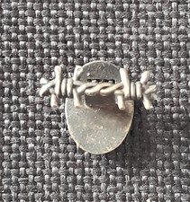 Ancien Bouton Manchette Prisonnier De Guerre.  Fil Fer Barbelé. Wester Paris.