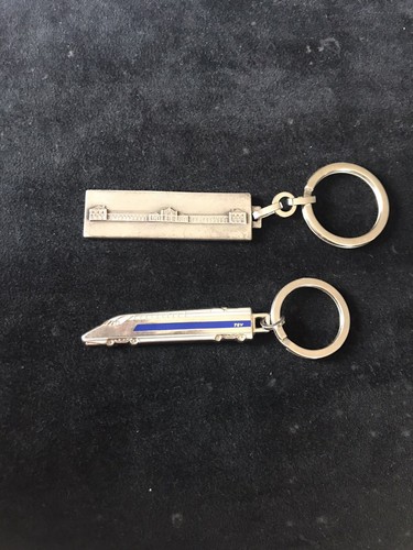 Anciens porte clés sncf - porte-clés,