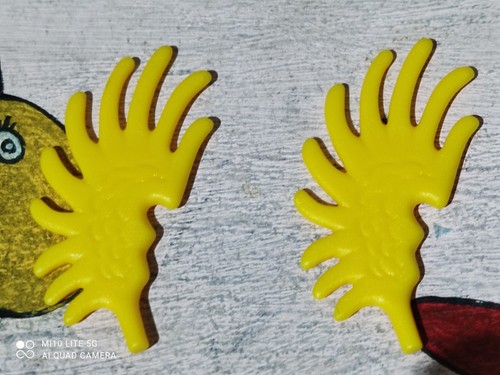Playmobil plumes jaunes - x2,