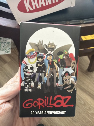 Superplastic gorillaz blind - superplastic,