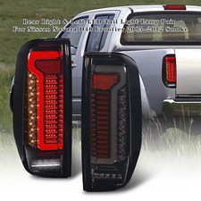 Rear Tail Light Lamp Pair Pour