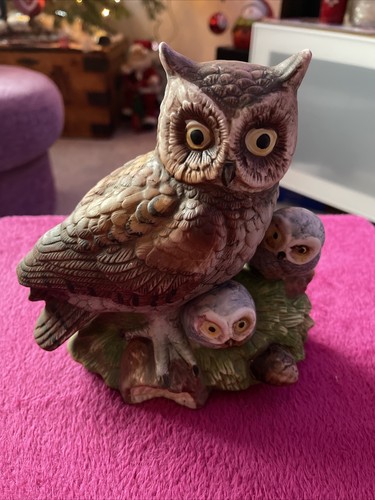 London porcelain owl - london,