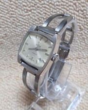 Montre analogique pour femme