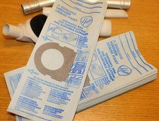 vintage LOT 9 anciens SACS HOOVER 862 + PIECES TUBE BROSSE d'aspirateur Queen UK