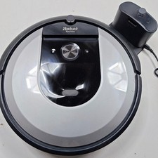 iRobot Roomba i7 pour