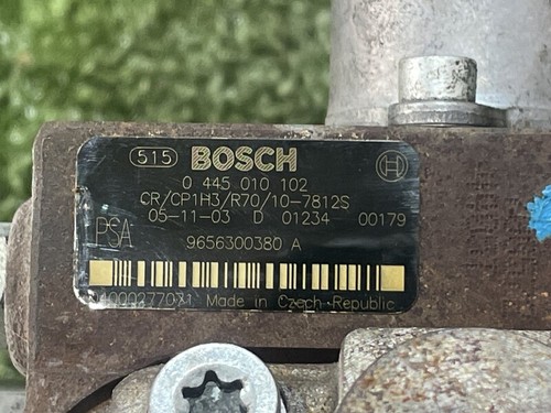 0445010102 pompe injection