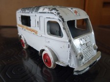 Renault 1000 Kg Ambulance