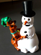 Jouet Scoubidou    lot (2) figurines   dont une à mouvement mécanique