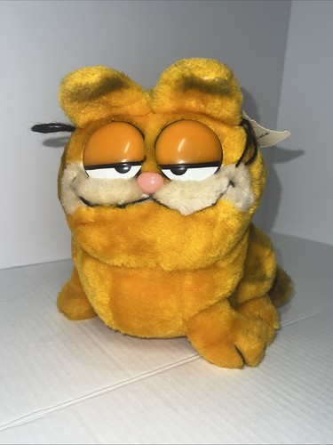 Garfield large sitting plush - garfield,