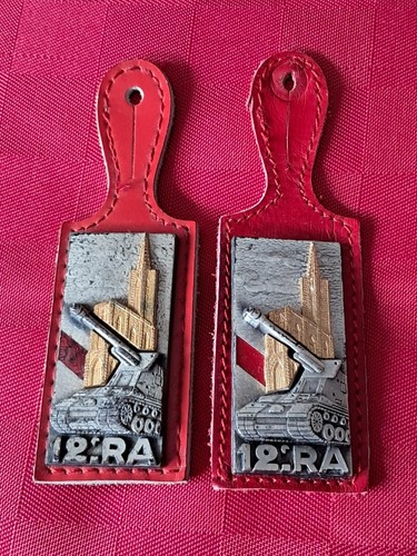 Lot insignes militaires - d'insignes,