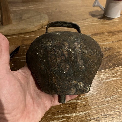 Ancienne cloche vache - ancienne,
