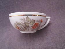 tasse à thé ancienne en