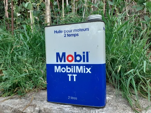 Ancien bidon huile mobilmix - d'huile,