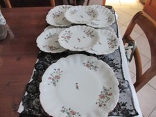 lot de 10 assiettes à dessert et plat porcelaine de LIMOGES