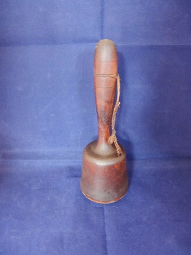 Outil ancien pilon bois - pilon,