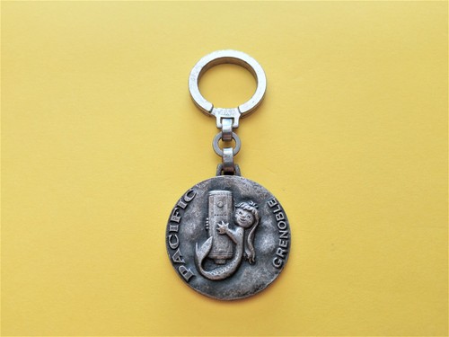 Rare ancien porte clés - ancien,
