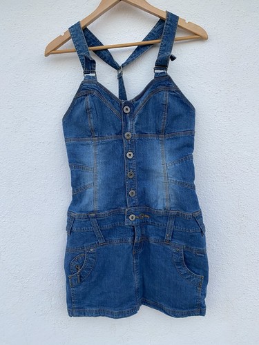 Robe moulante boutonnée - , en