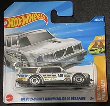 Hot wheels 1/64 éme Volvo 240