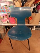 CHAISE  ENFANT 3103 HAMMER PAR ARNE JACOBSEN ED FRITZ HANSEN Design Scandinave 