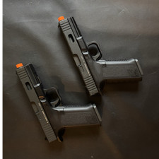 KWC CO2 Airsoft Pistols Pair