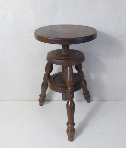 Ancien tabouret vis tripode - à,
