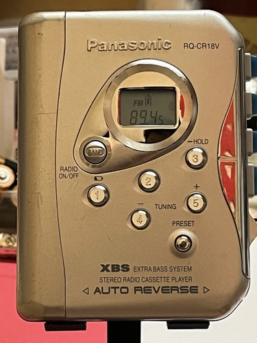 Panasonic portable radio - 🟡panasonic,