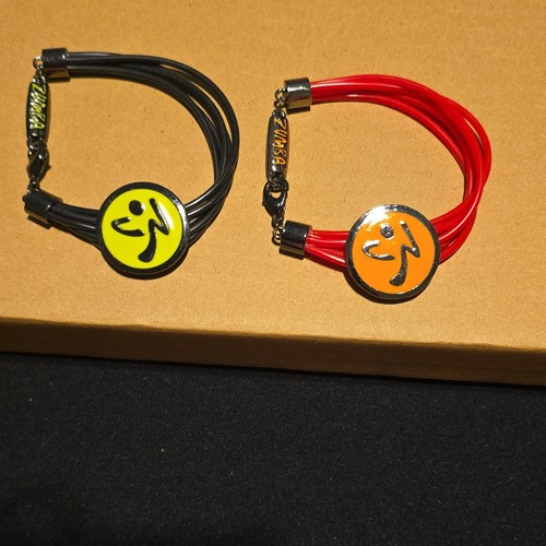 Zumba lot signed - zumba, charm