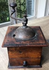 Ancien Moulin à Café Bois début XXème Peugeot ?  décoration Vintage