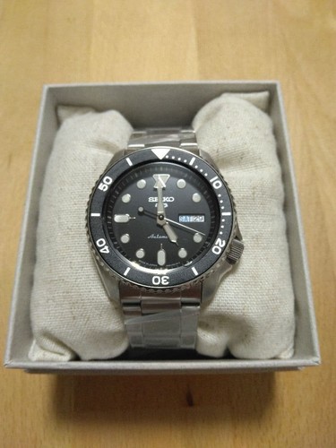 Seiko sports skx - 5,