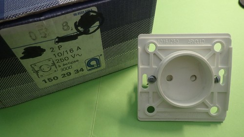 Arnould 3000 prise 2 - 3000, poles