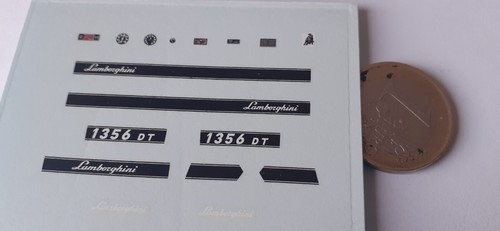 Decalcomanie decals - decalcomanie,
