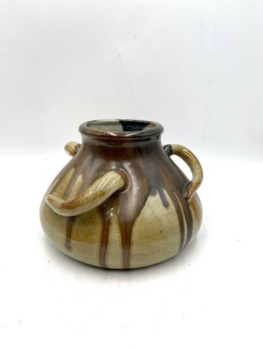 Leon pointu vase trois - leon, à