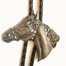 BT-125 Bolotie tête de cheval