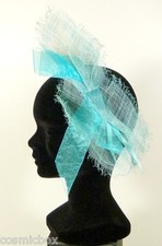 Petit chapeau de cérémonie