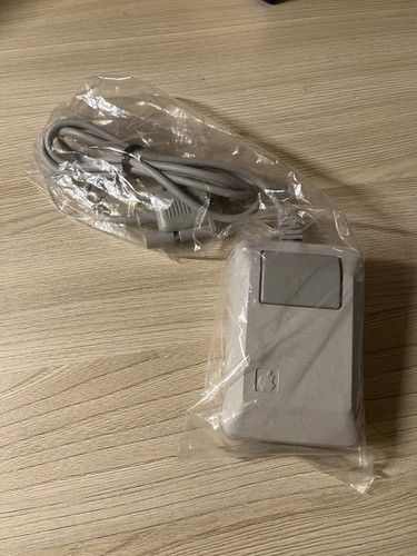 New apple macintosh m0100 - apple,