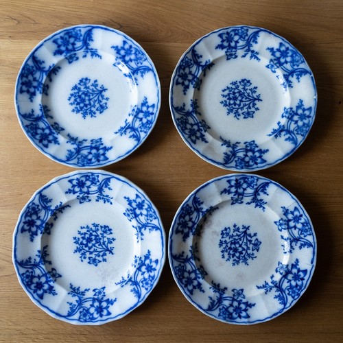 Lot assiettes anciennes - lot,