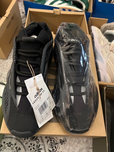 Adidas yeezy 700 dark - -, v3