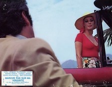 EDWIGE FENECH MARCHE PAS SUR MA VIRGINITE 1978 VINTAGE PHOTO LOBBY CARD N°7