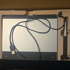 Wacom Intuos Pen & Touch