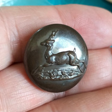 ANCIEN BOUTON . CHASSE VENERIE. CERF.CHEVREUIL BROCARD.  25MM
