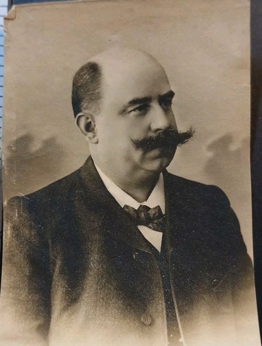 Portrait homme moustache - portrait, la