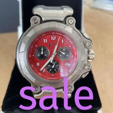 Montre Oakley couleur rouge