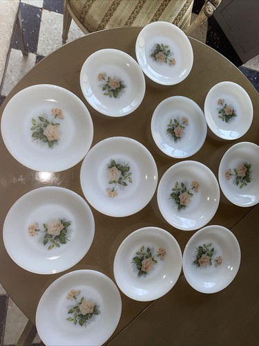 Lot jolies assiettes - , de