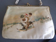 Porte monnaie ancien en soie scène de noël enfants luge neige