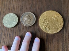 Lot De Trois Médailles : Écu