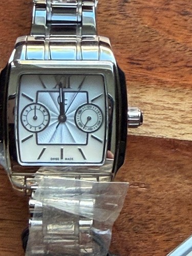 New authentic guess - new, gc