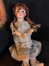 Ancienne poupée SfBj 301