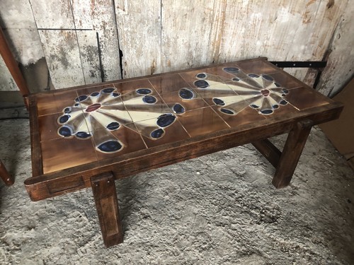 Ancienne table basse s - basse, 70’s