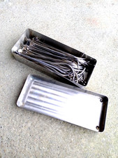 ANCIEN COFFRET METAL SONDES UTERINES - LUER -INSTRUMENT DE MEDECINE CHIRURGIE-